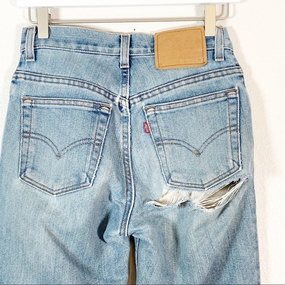 Levi's 517 Raw Hem Cropped Mom Jeans Size 3 - Picture 5 of 8